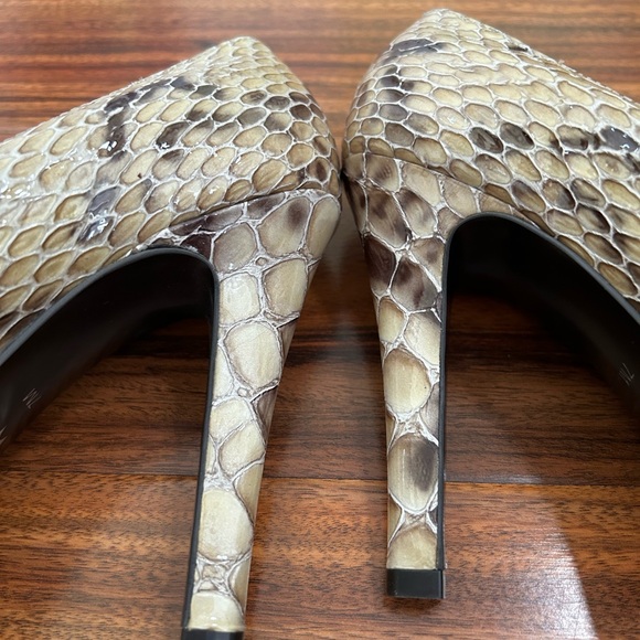 Shoes in great condition, worn twice, size 7 - Picture 4 of 4